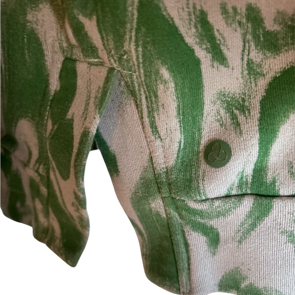 Zella Green Myrtle Nova Print Sweatshirt - Picture 5 of 6